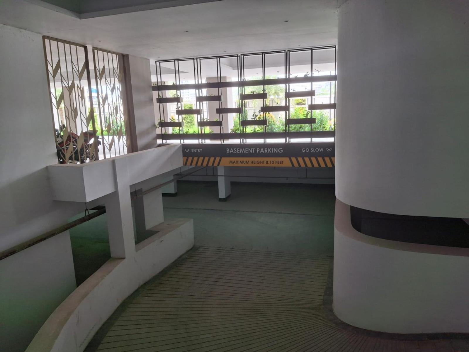 Elegant Secured Family Apartment With Open Space Dhaka Esterno foto